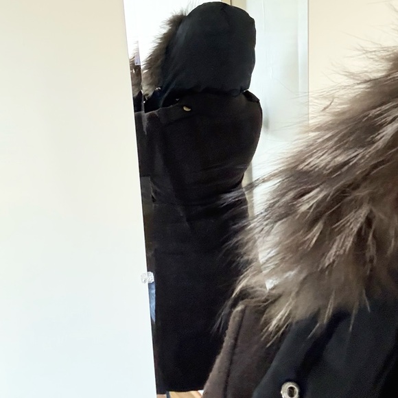 Touch Tough Tacky Wool Trench Coat with Gold Buttons and  Removable Hood - Picture 7 of 16